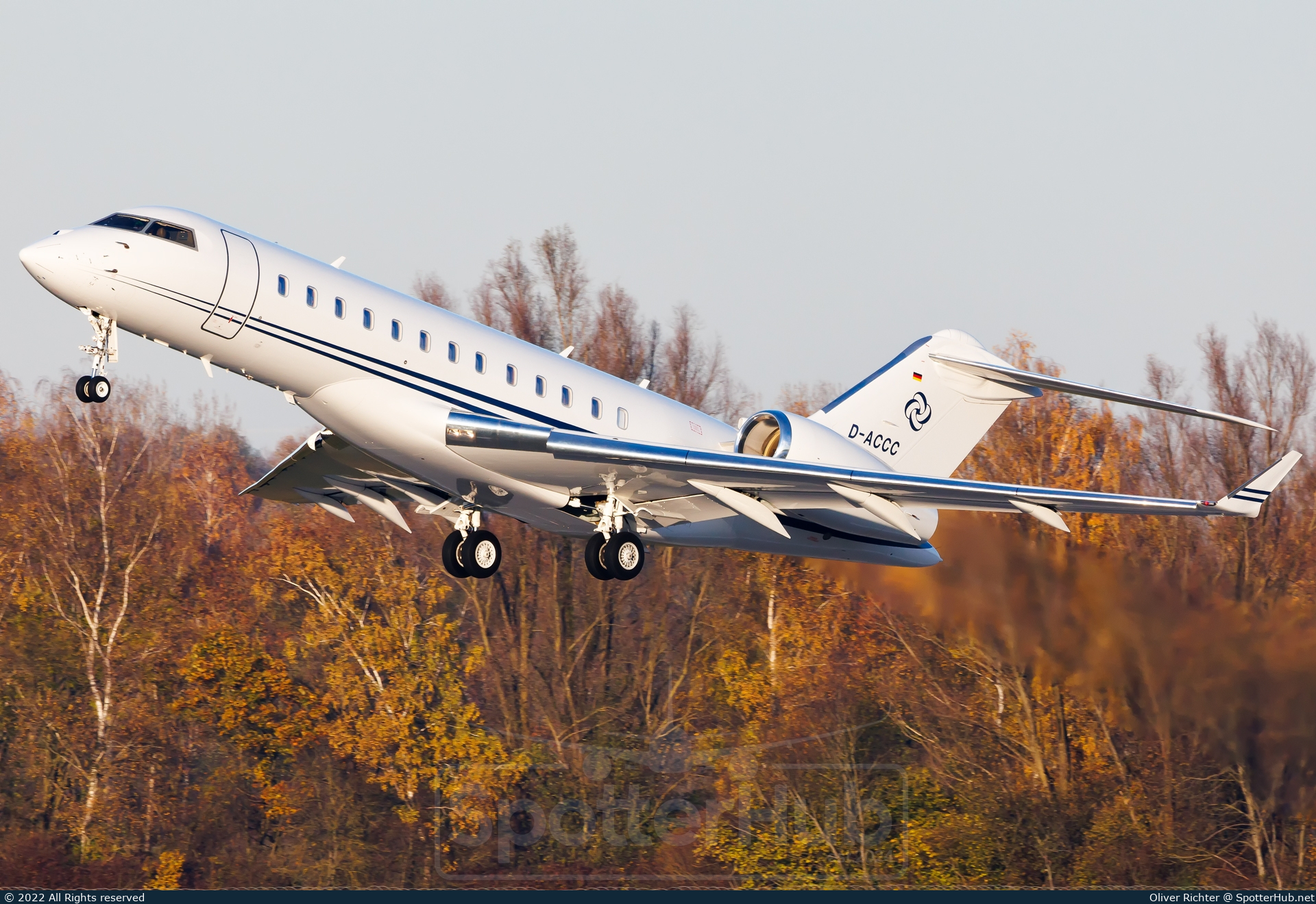 Photo of D-ACCC - Bombardier Global Express XRS operated by ACM Air Charter