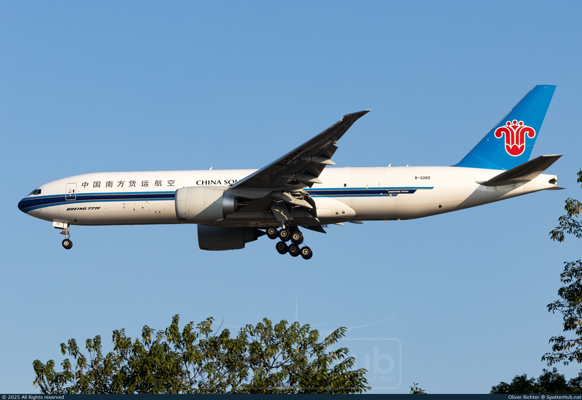 Photo of B-226D - Boeing 777-F1B operated by China Southern Cargo