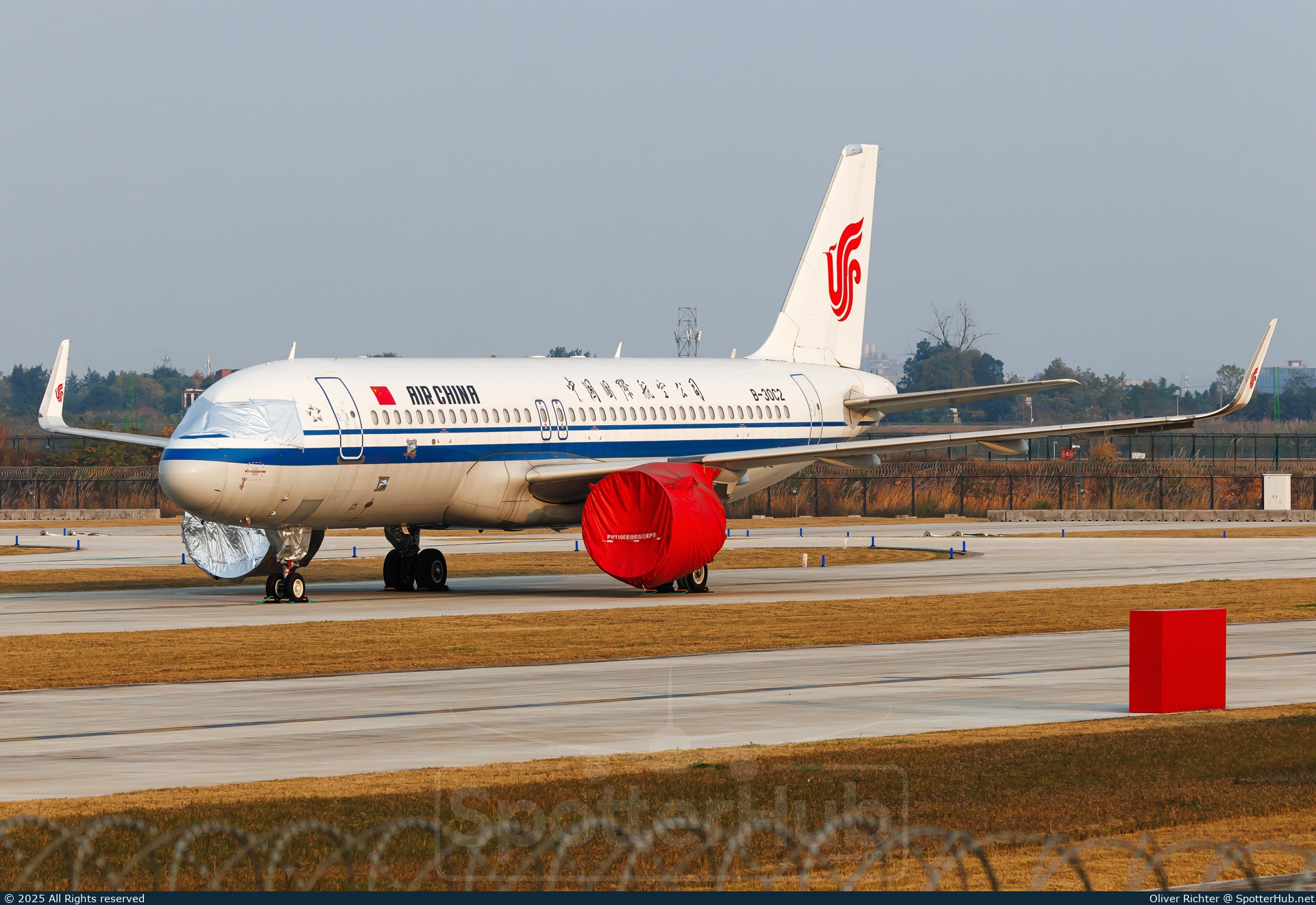Photo of B-30C2 - Airbus A320-271N operated by Air China
