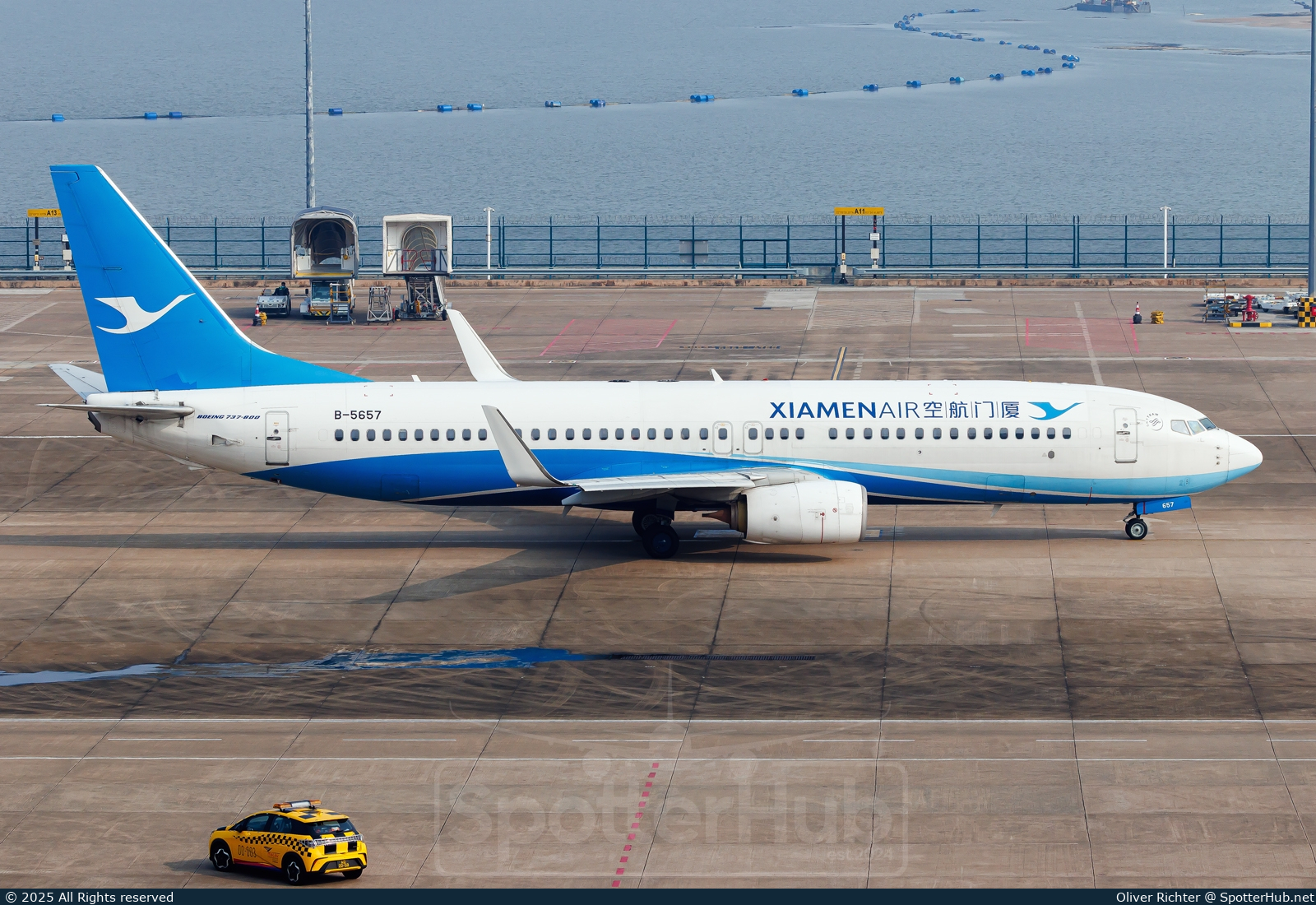 Photo of B-5657 - Boeing 737-85C operated by Xiamen Airlines