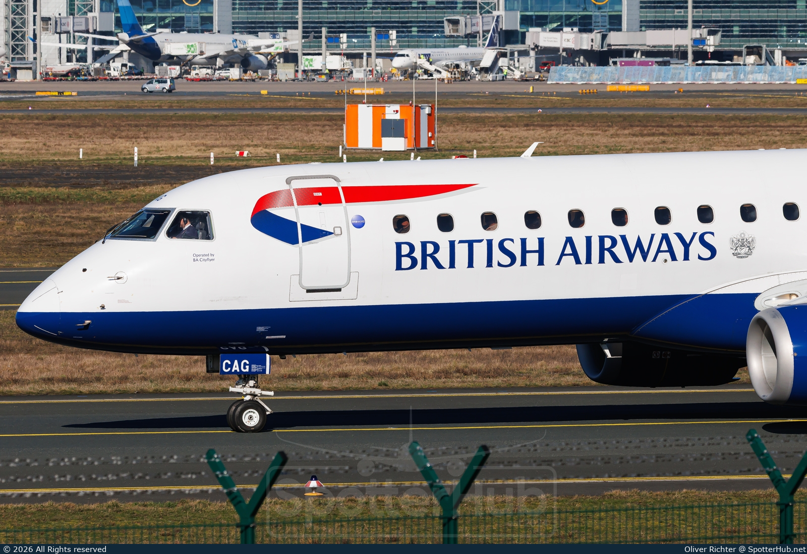 Photo of G-LCAG - Embraer ERJ-190SR operated by BA CityFlyer