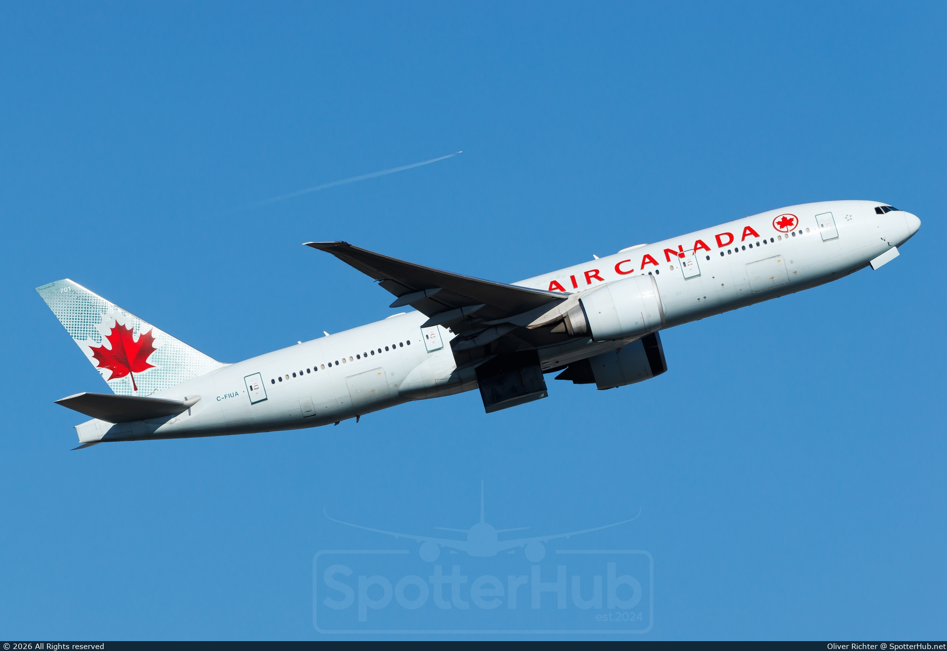 Photo of C-FIUA - Boeing 777-233(LR) operated by Air Canada