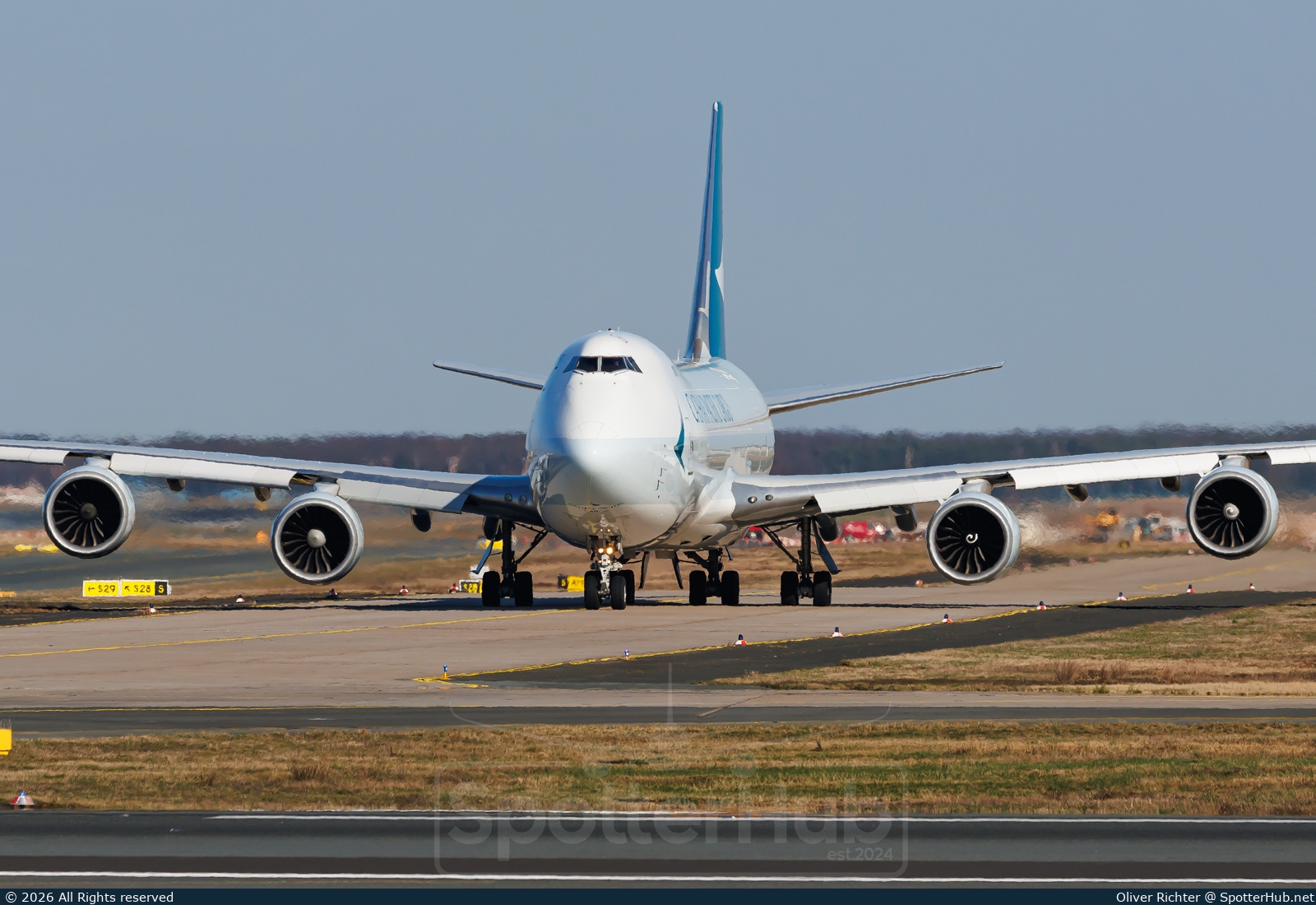 Photo of B-LJM - Boeing 747-867F operated by Cathay Pacific Cargo