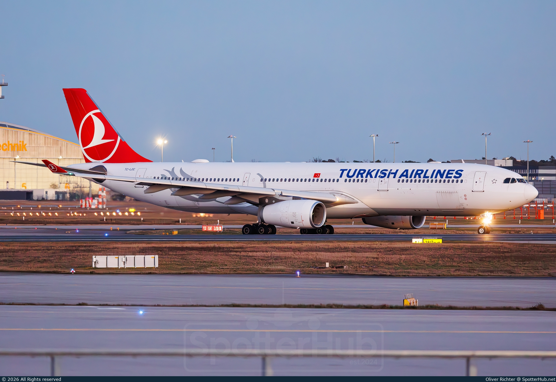 Photo of TC-LOC - Airbus A330-343 operated by Turkish Airlines