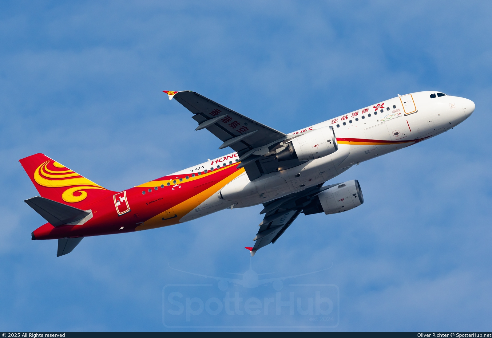 Photo of B-LPV - Airbus A320-214 operated by Hong Kong Airlines