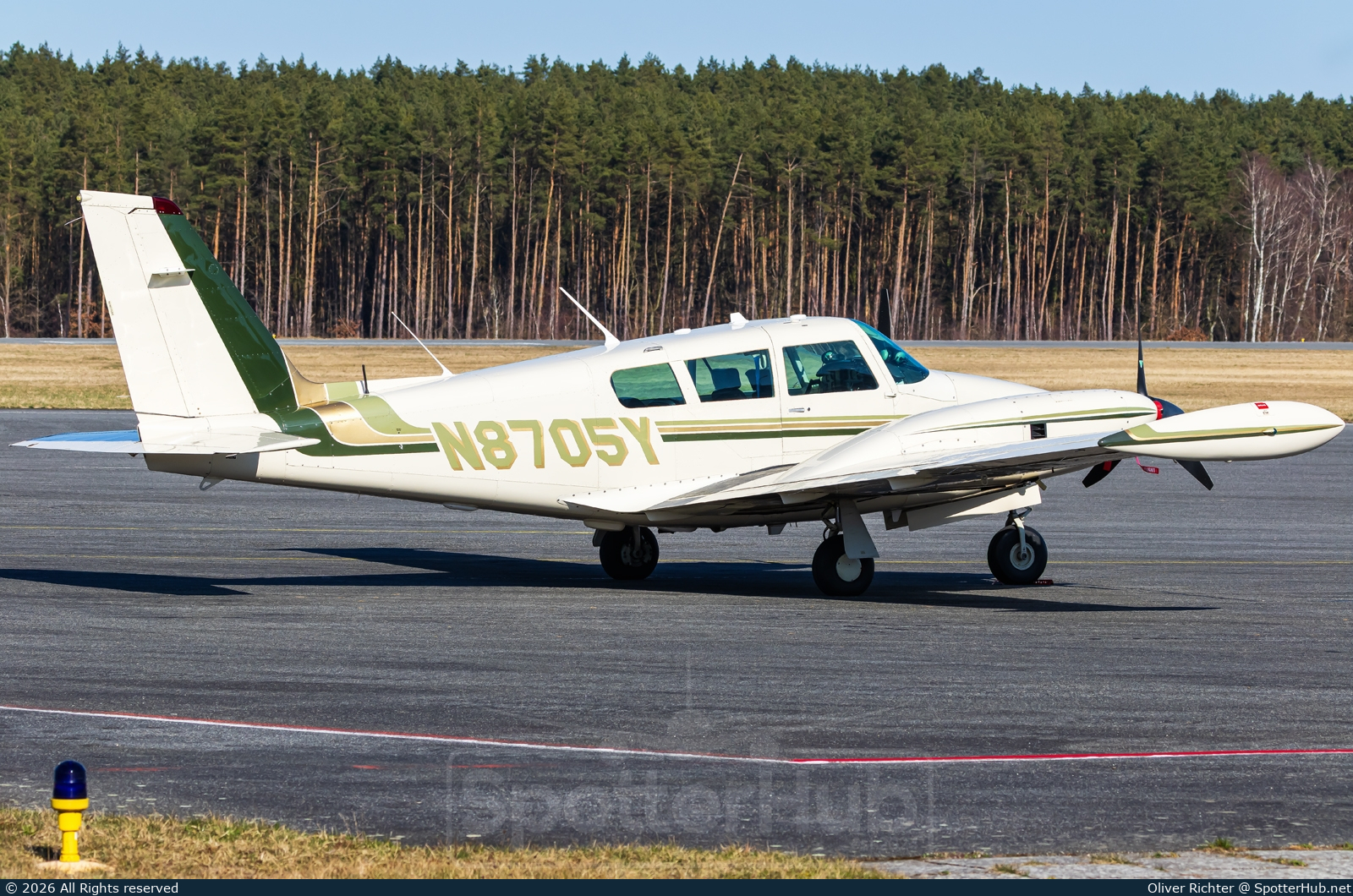 Photo of N8705Y - Piper PA-30-160 Twin Comanche C operated by Private