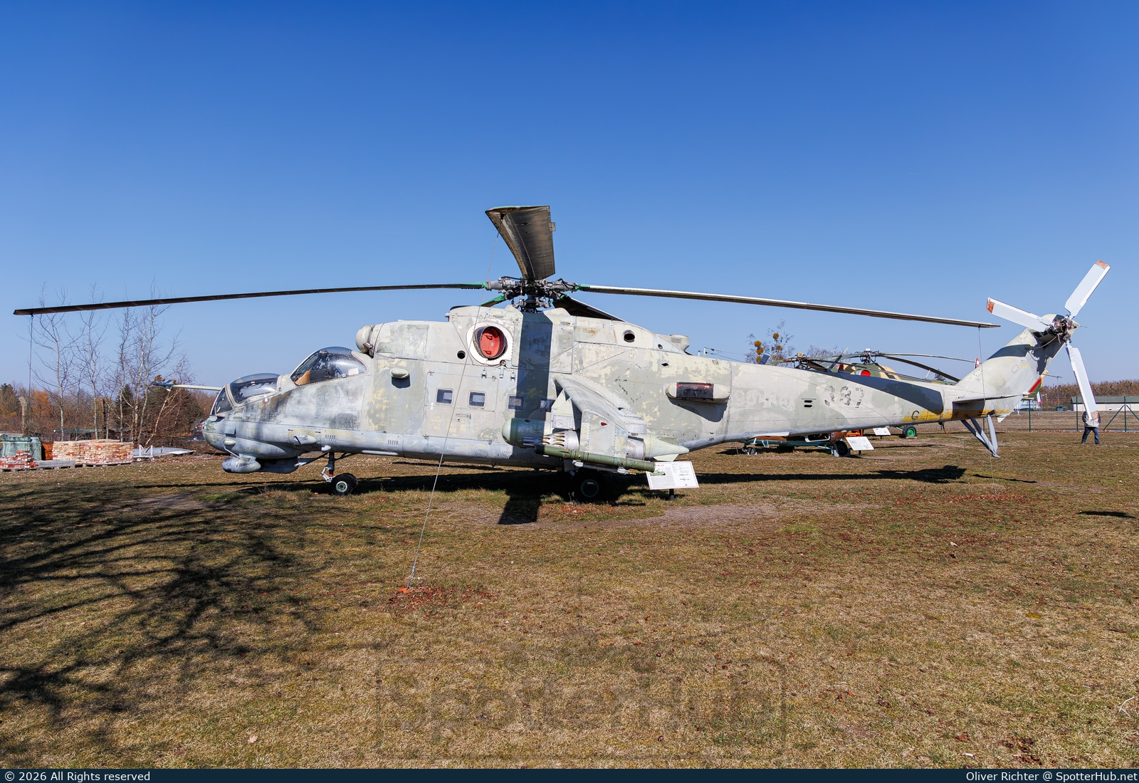 Photo of 387 - Mil Mi-24P Hind-F operated by German Democratic Republic Air Force