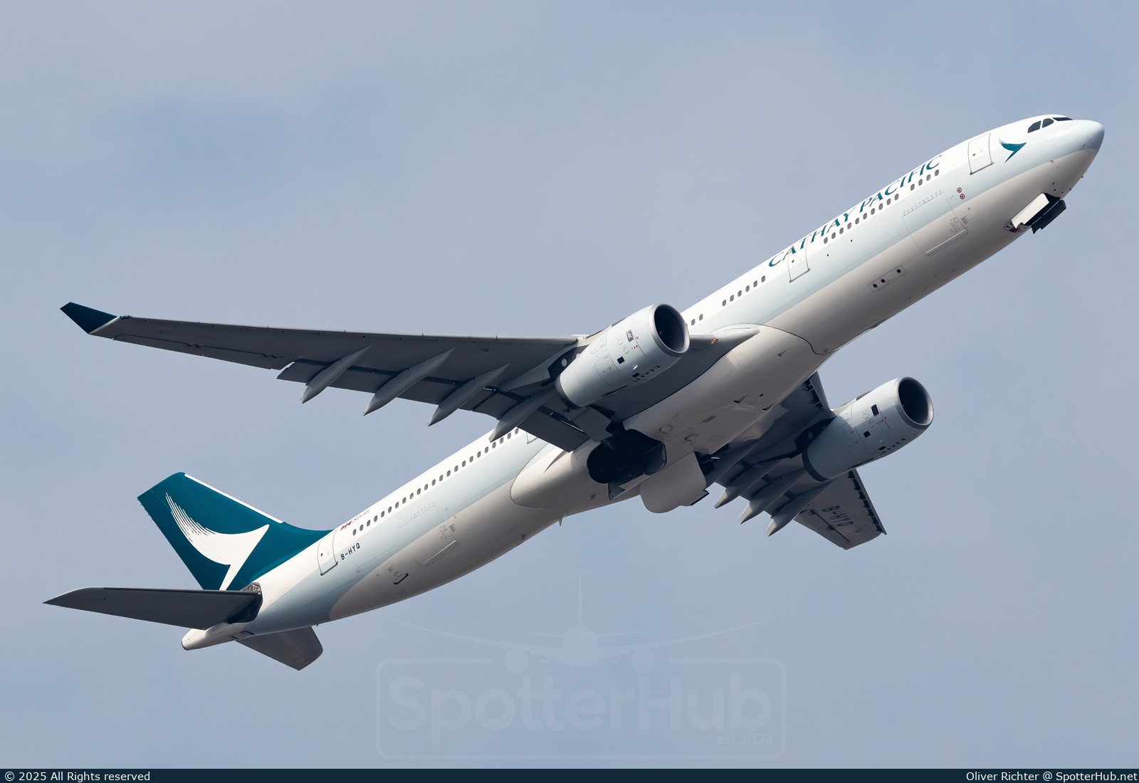 Photo of B-HYQ - Airbus A330-343 operated by Cathay Pacific Airways