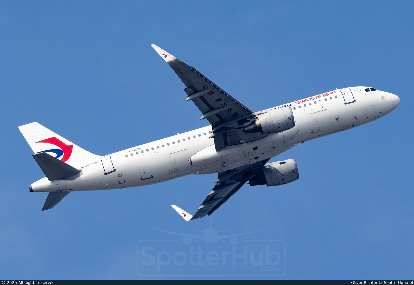 Photo of B-1019 - Airbus A320-214 operated by China Eastern Airlines