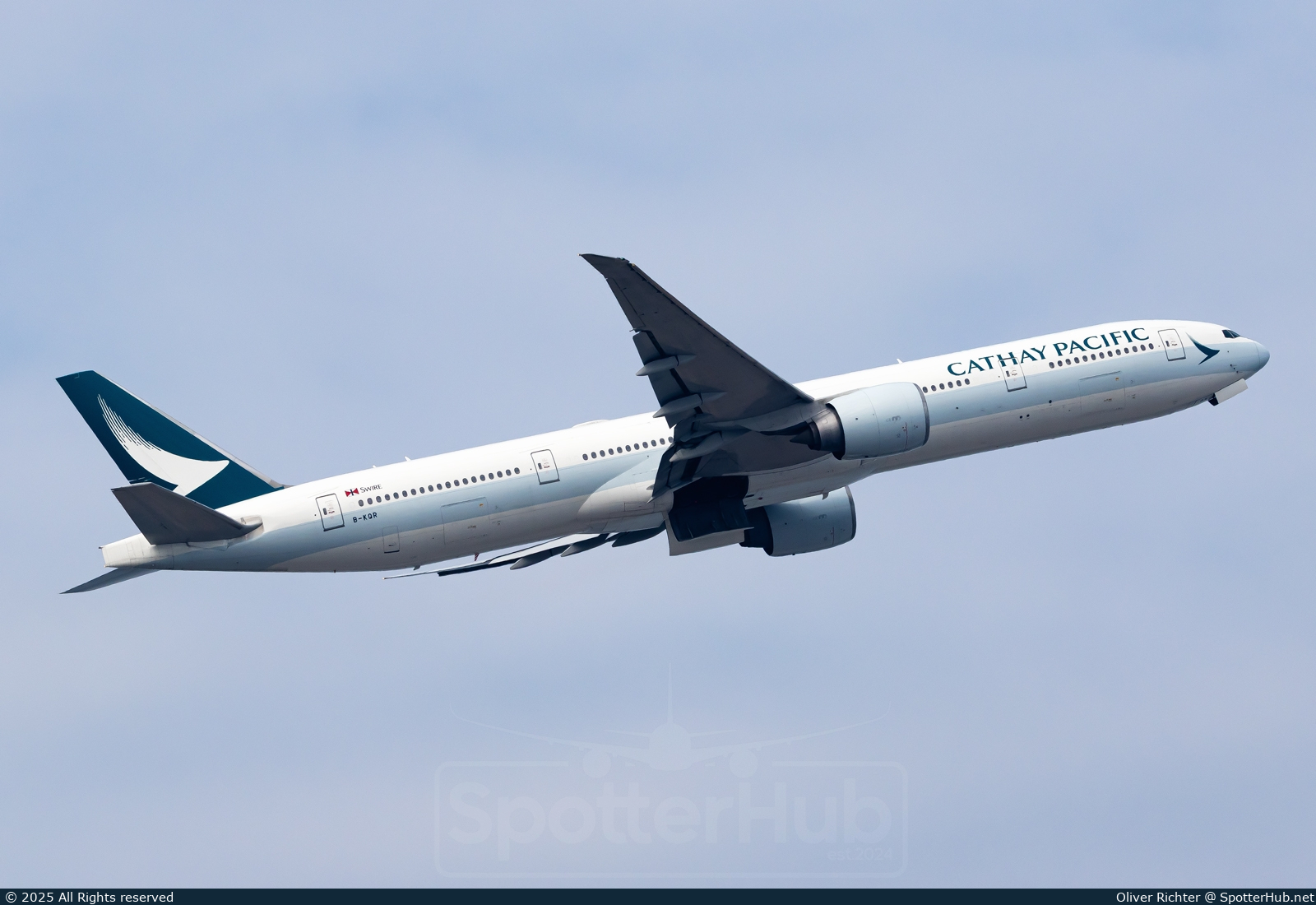 Photo of B-KQR - Boeing 777-367(ER) operated by Cathay Pacific Airways