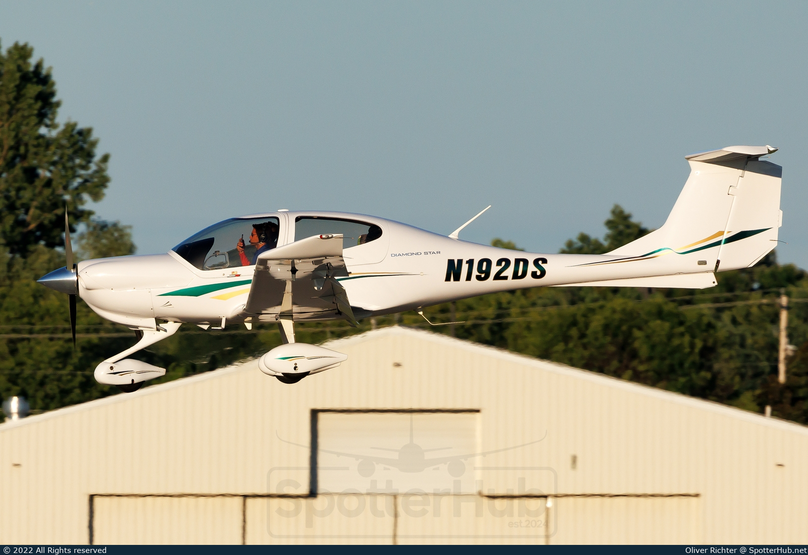 Photo of N192DS - Diamond DA40 Diamond Star operated by Private