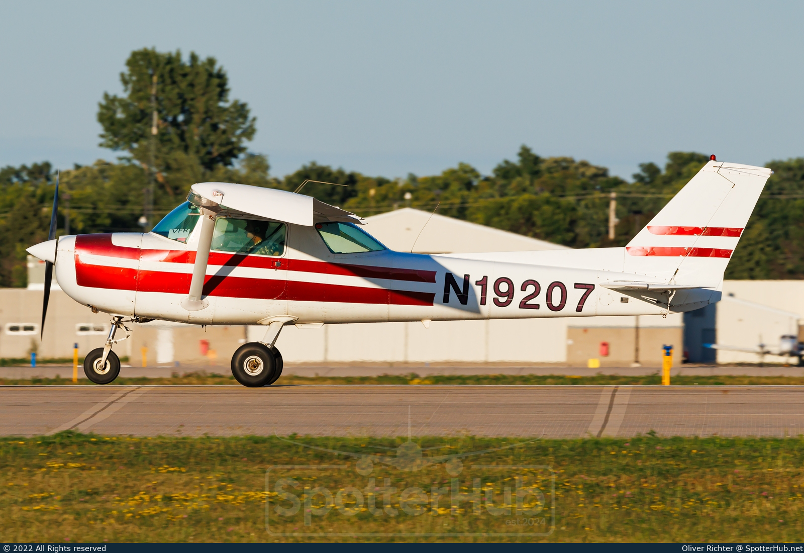 Photo of N19207 - Cessna 150L operated by Private
