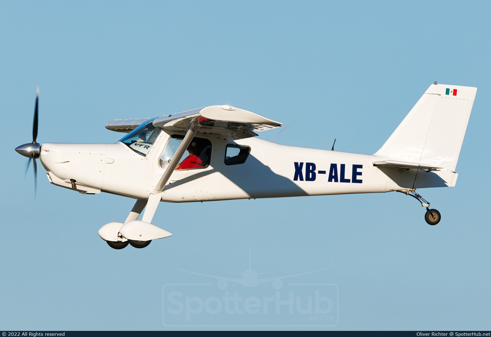 Photo of XB-ALE - Ultravia Pelican Sport 600 operated by Private