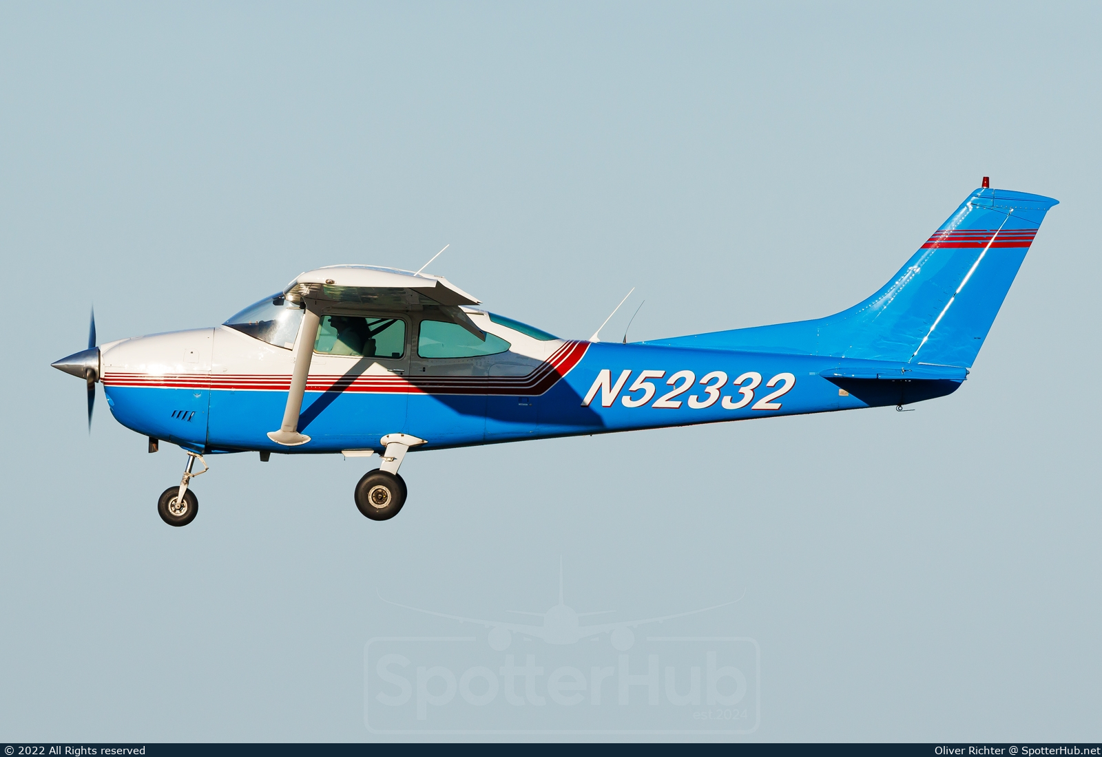 Photo of N52332 - Cessna 182P Skylane operated by Private