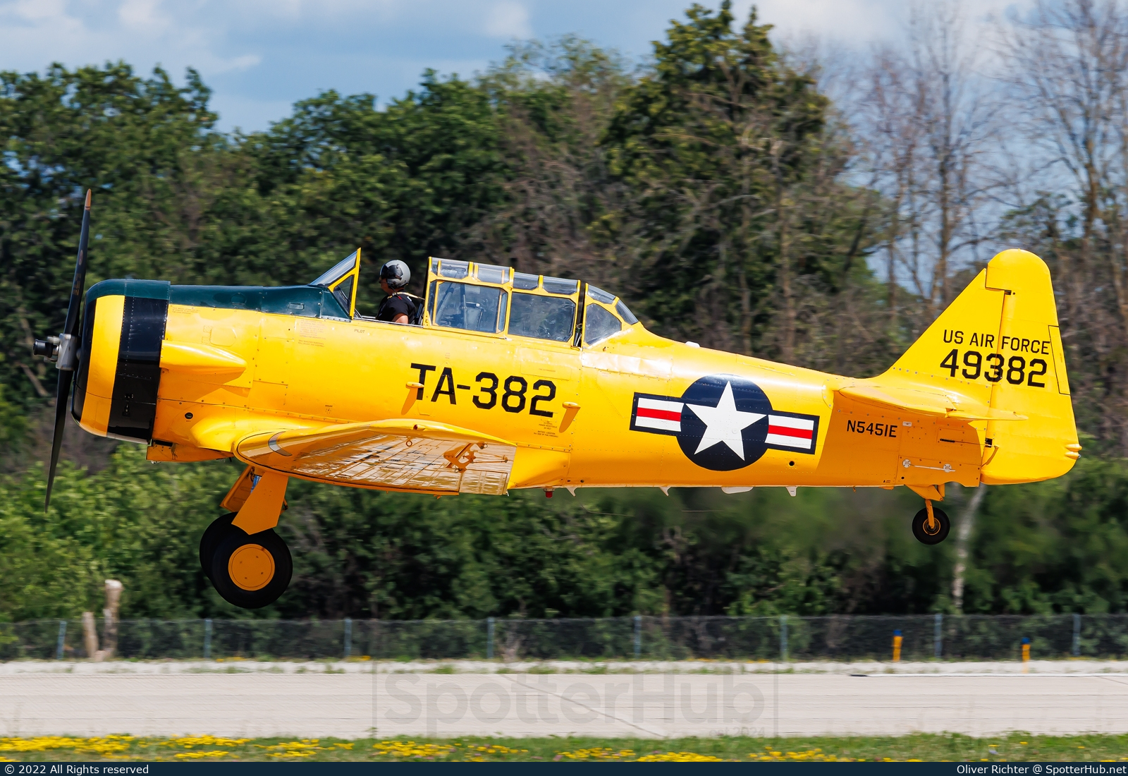 Photo of N5451E - North American T-6G Texan operated by Private