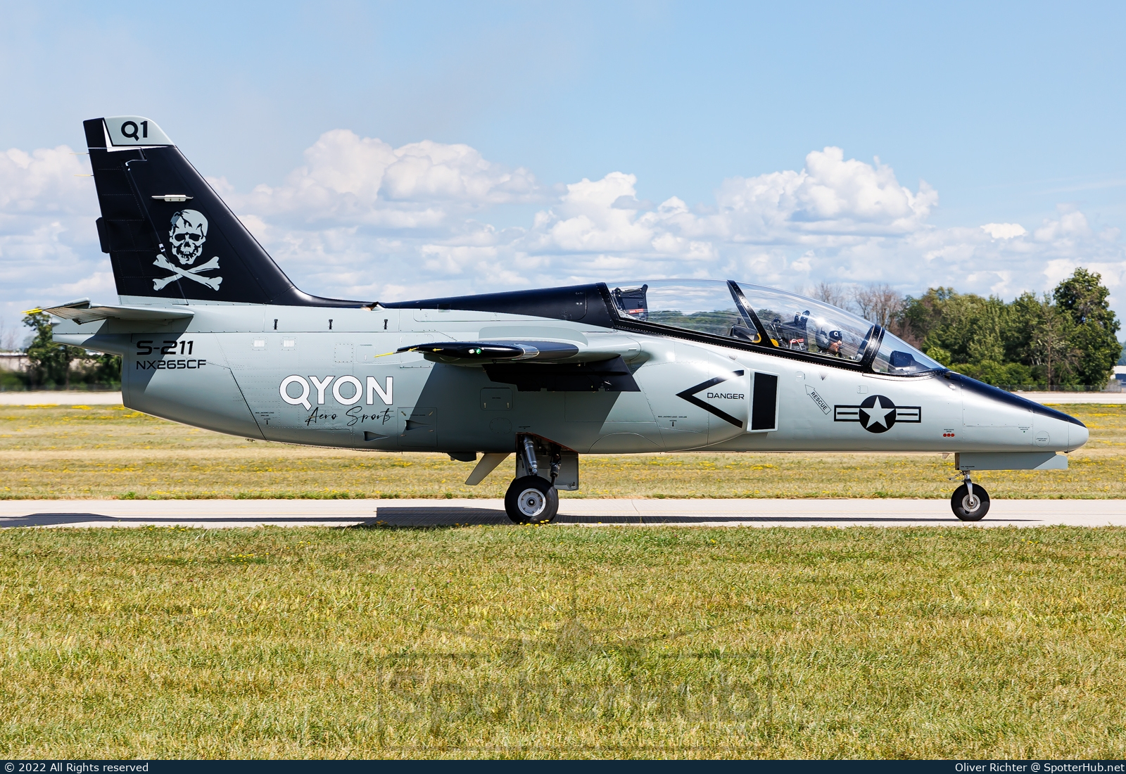 Photo of NX265CF - SIAI-Marchetti S.211 operated by QYON Aerosports Jet Team