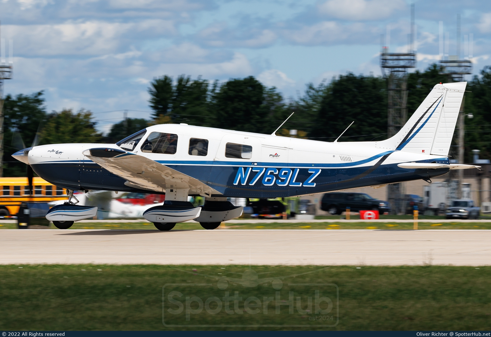 Photo of N769LZ - Piper PA-32R-301XTC 6XT operated by Private