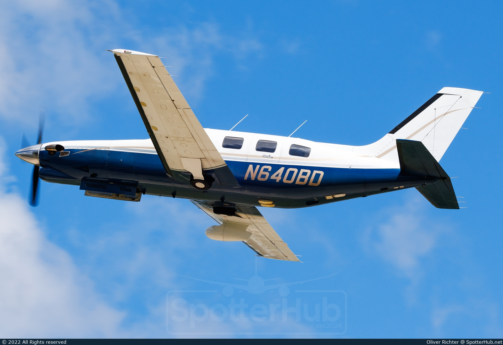 Photo of N640BD - Piper PA-46-350P Malibu Mirage JetPROP DLX operated by Private