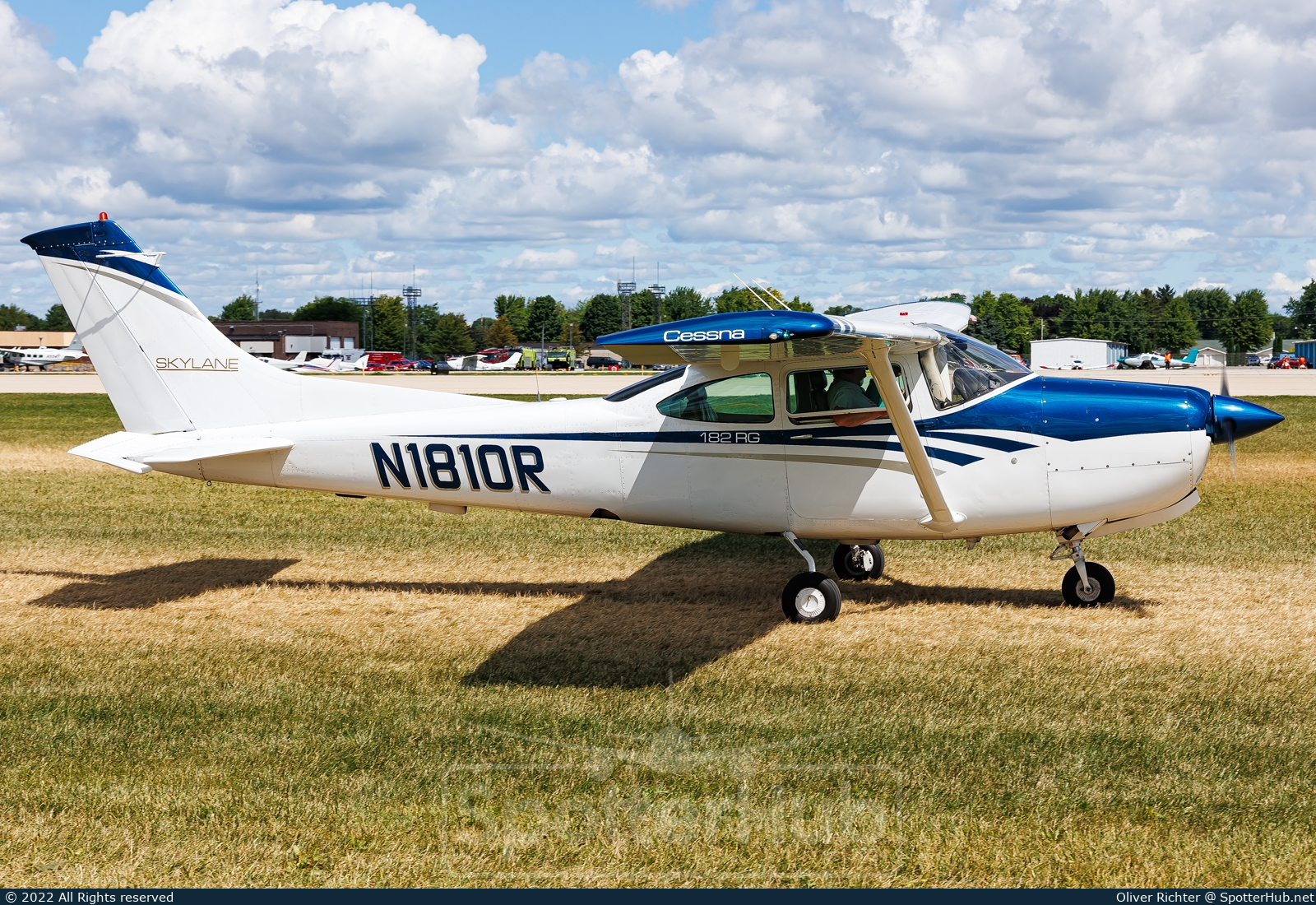 Photo of N1810R - Cessna R182 Skylane RG operated by Private