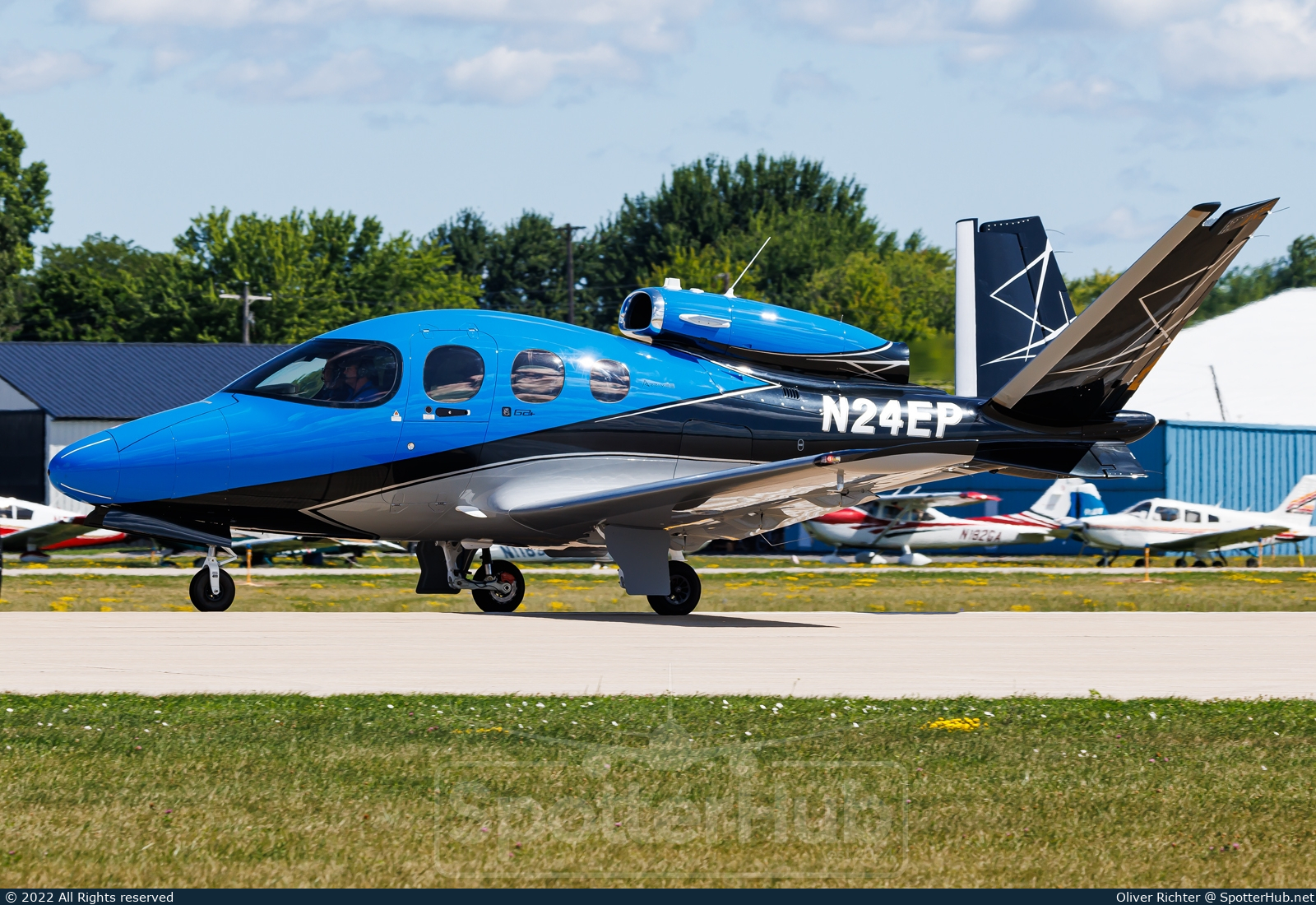 Photo of N24EP - Cirrus Vision Jet G2+ operated by Private
