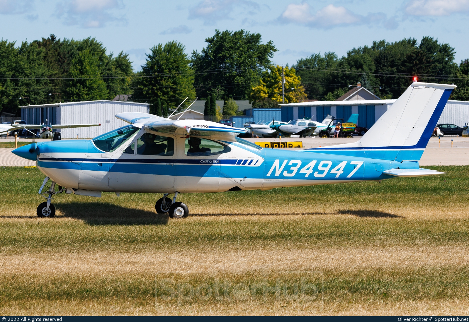 Photo of N34947 - Cessna 177RG Cardinal RG II operated by Private
