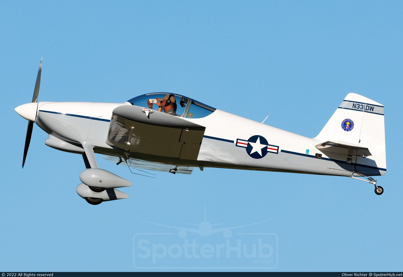 Photo of N331DW - Vans RV-6 operated by Private