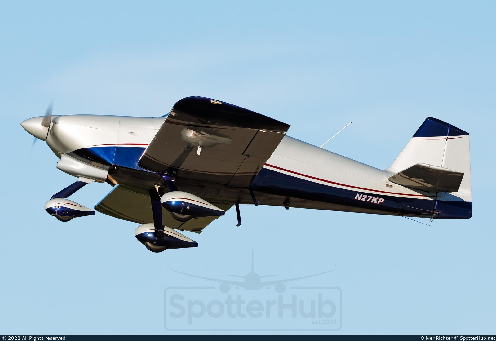 Photo of N27KP - Vans RV-6A operated by Private