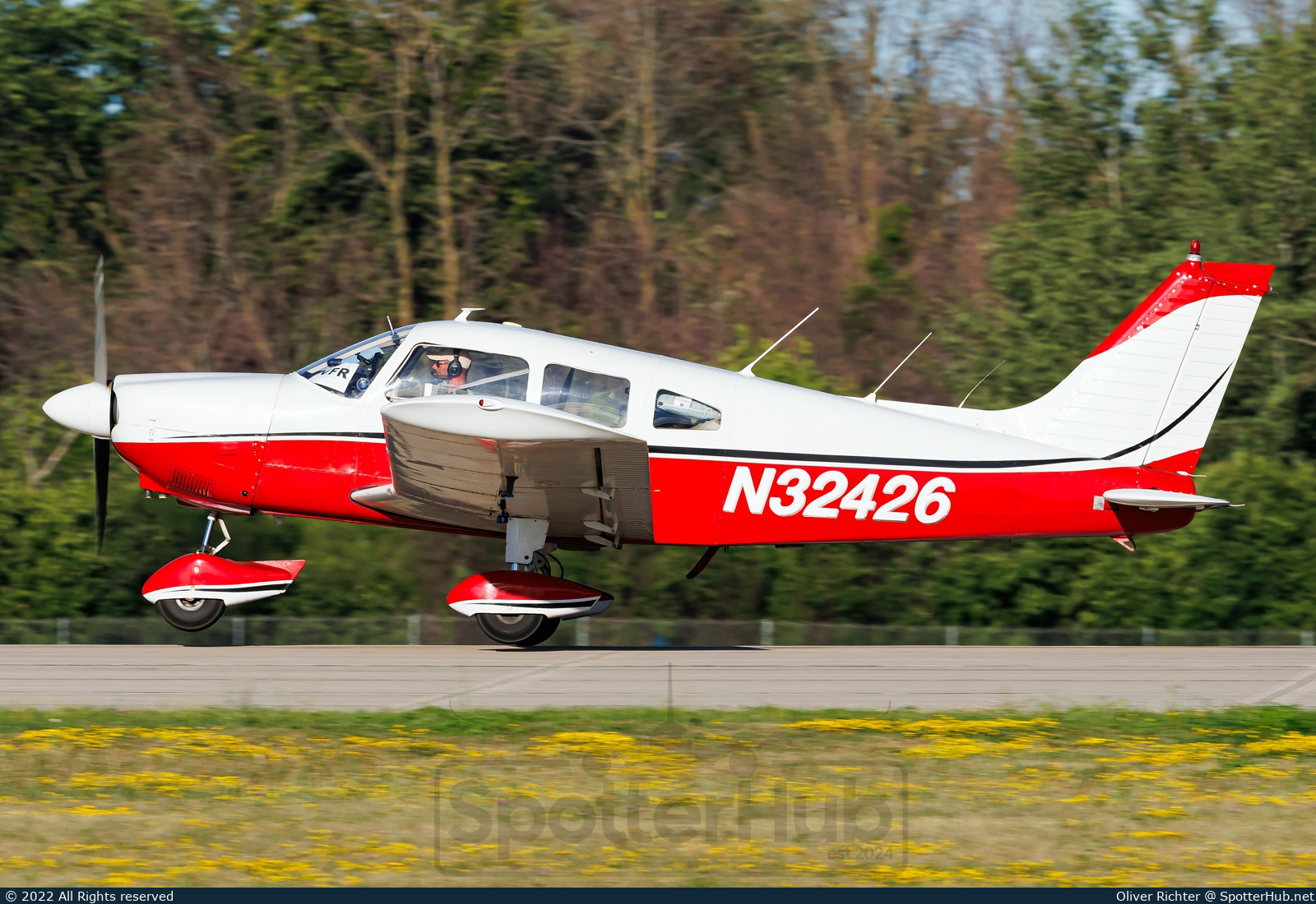 Photo of N32426 - Piper PA-28-180 Cherokee operated by Private