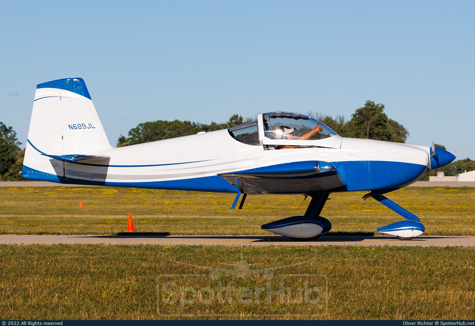 Photo of N689JL - Vans RV-7A operated by Private