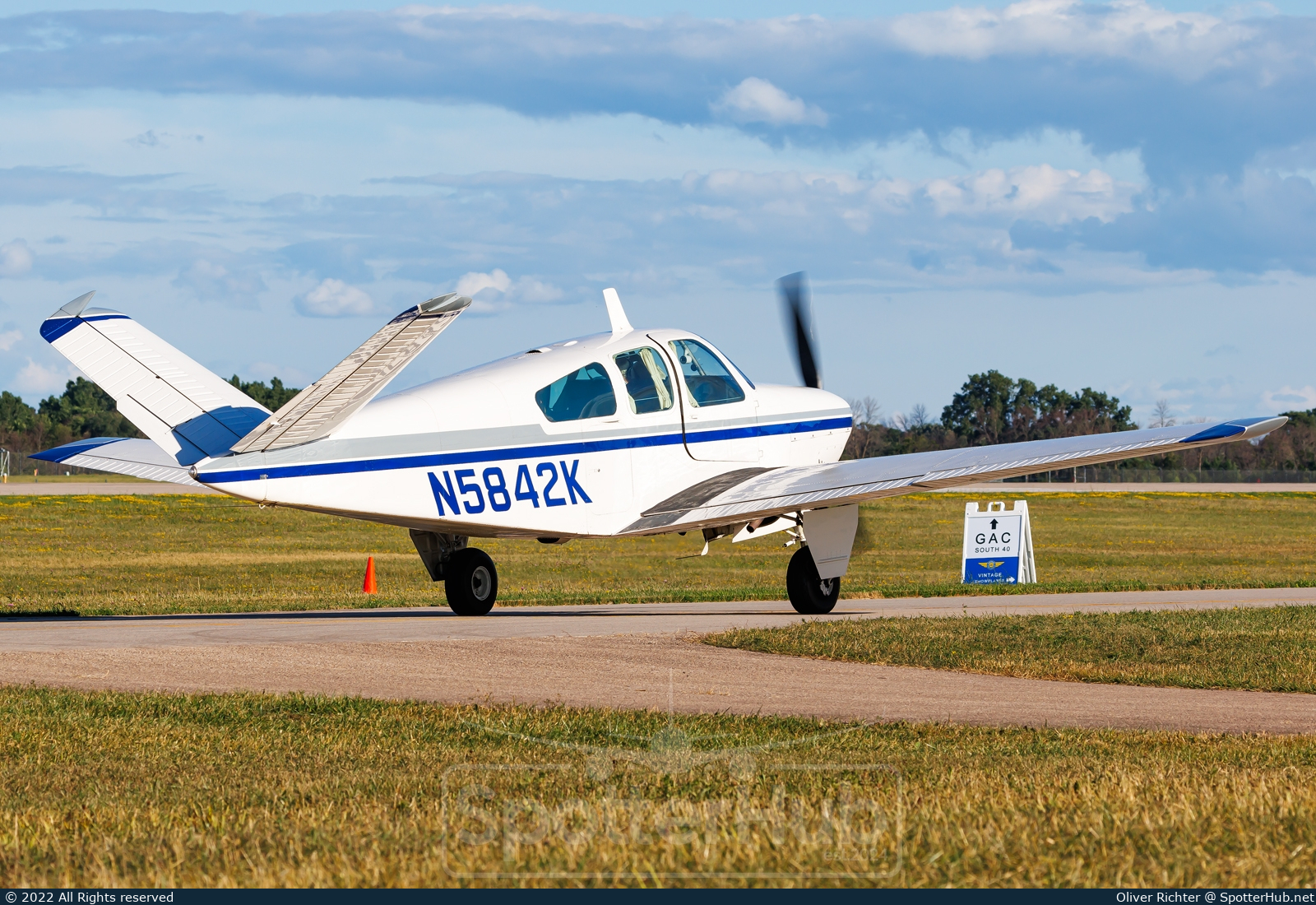 Photo of N5842K - Beechcraft S35 Bonanza operated by Private