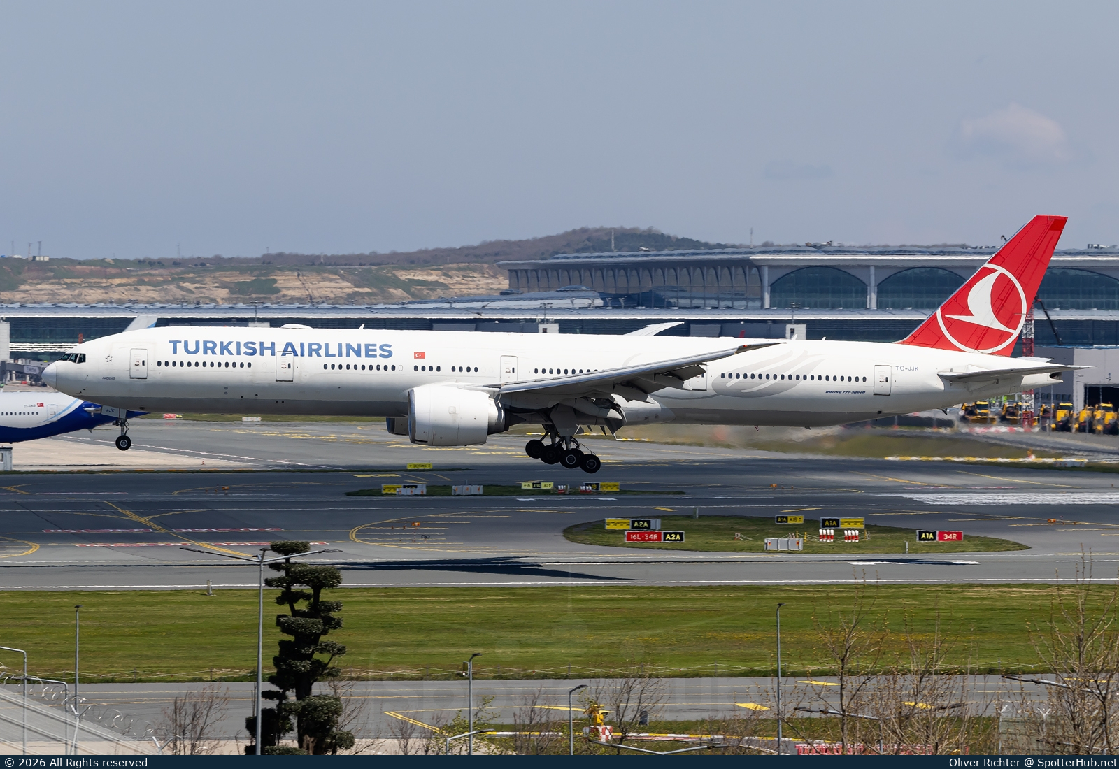 Photo of TC-JJK - Boeing 777-3F2(ER) operated by Turkish Airlines