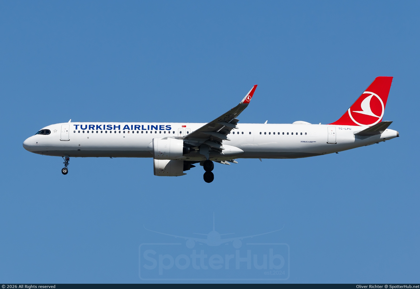 Photo of TC-LPU - Airbus A321-271NX operated by Turkish Airlines