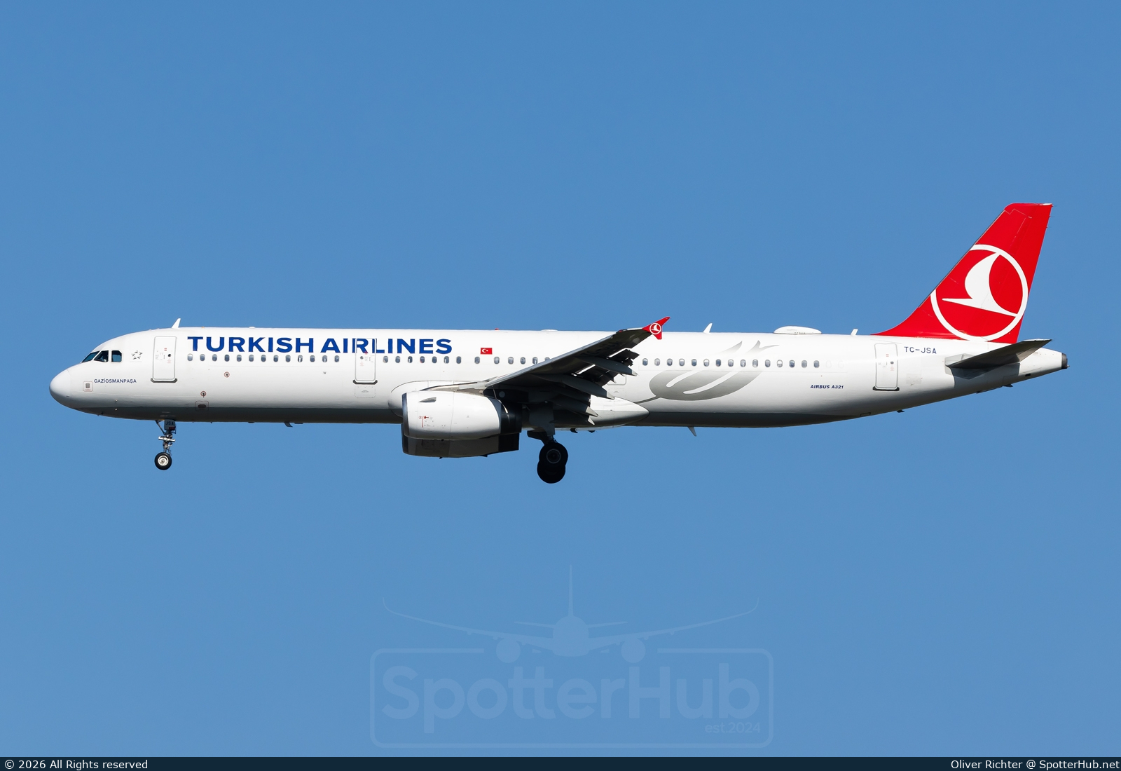 Photo of TC-JSA - Airbus A321-231 operated by Turkish Airlines