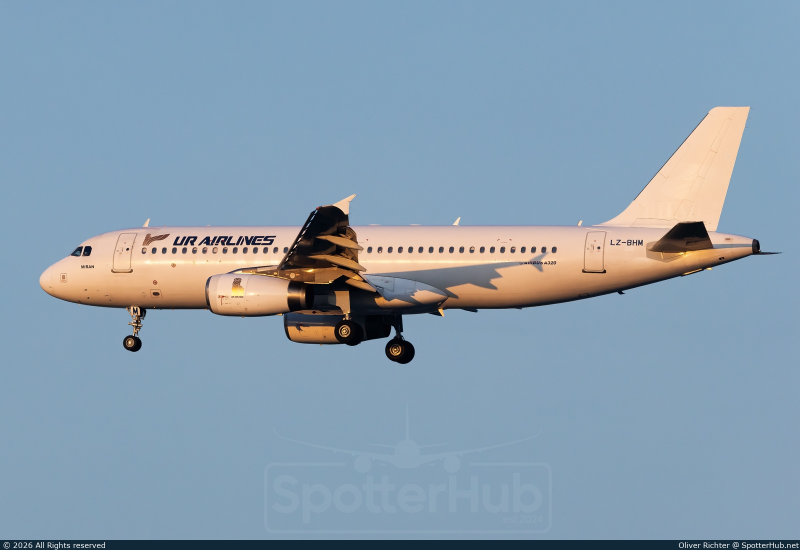 Photo of LZ-BHM - Airbus A320-232 operated by UR Airlines (opb BH Air)