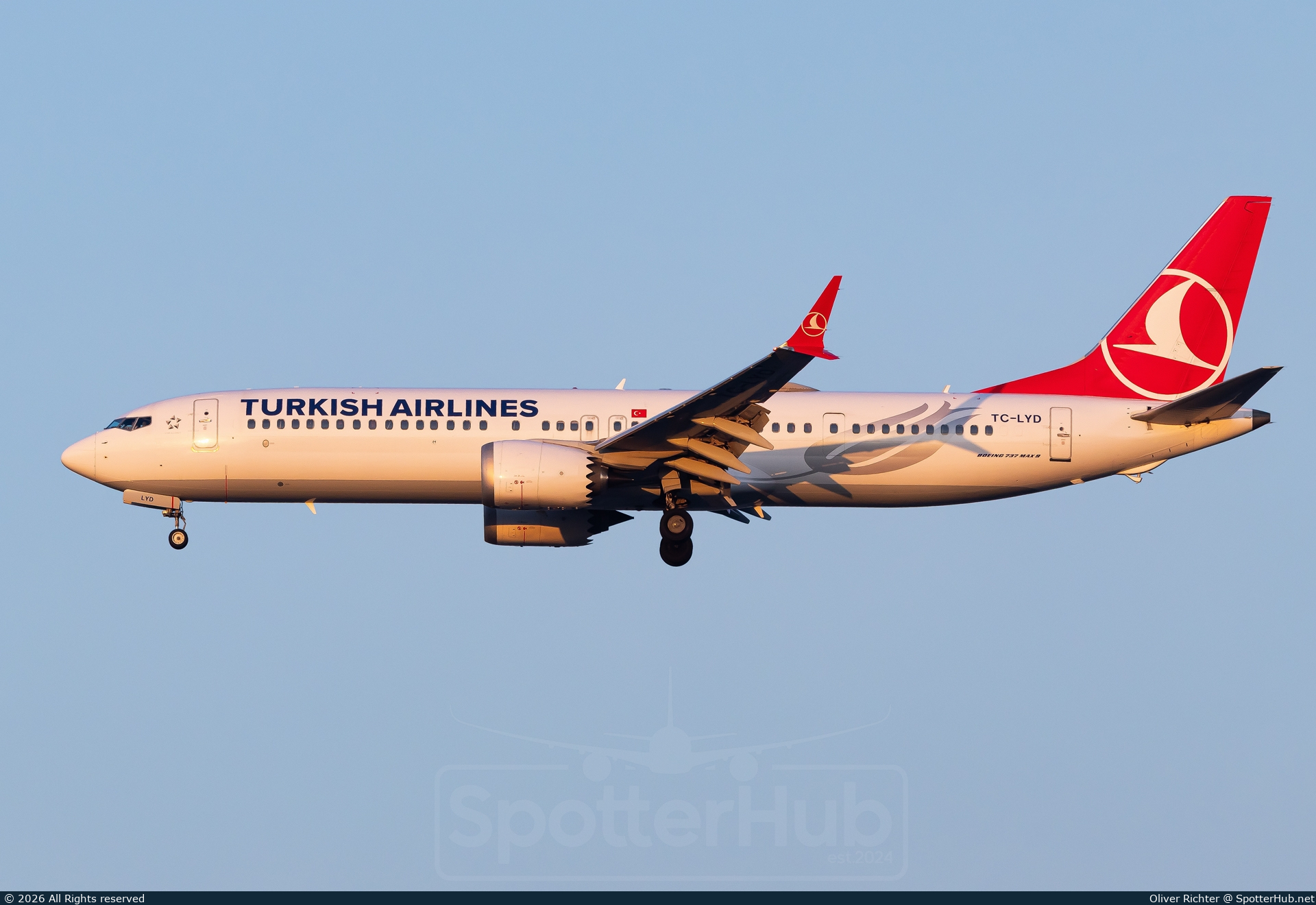 Photo of TC-LYD - Boeing 737 MAX 9 operated by Turkish Airlines