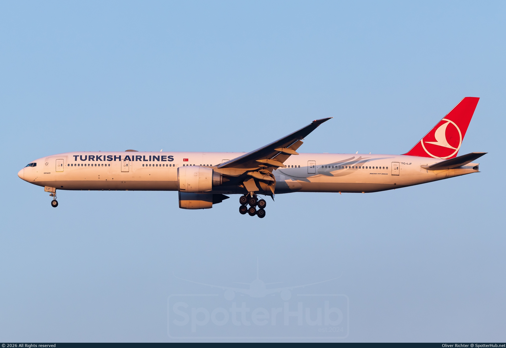 Photo of TC-LJF - Boeing 777-3F2(ER) operated by Turkish Airlines