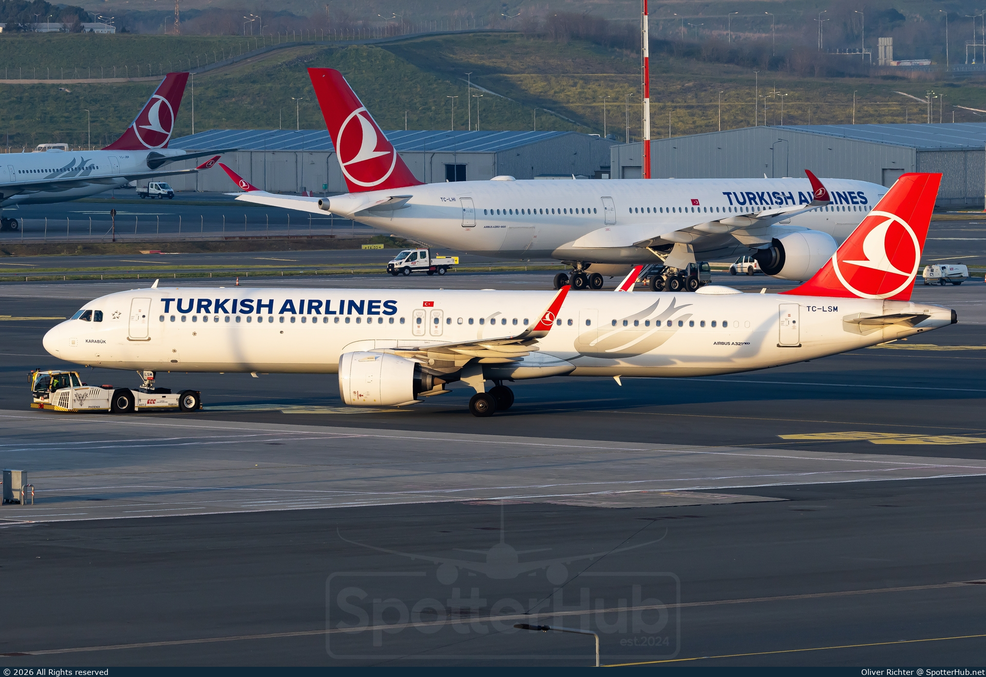 Photo of TC-LSM - Airbus A321-271NX operated by Turkish Airlines