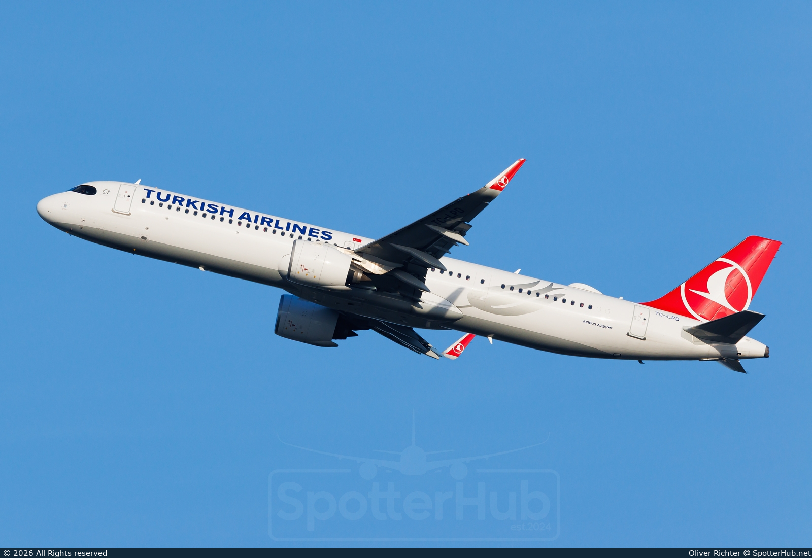 Photo of TC-LPD - Airbus A321-271NX operated by Turkish Airlines