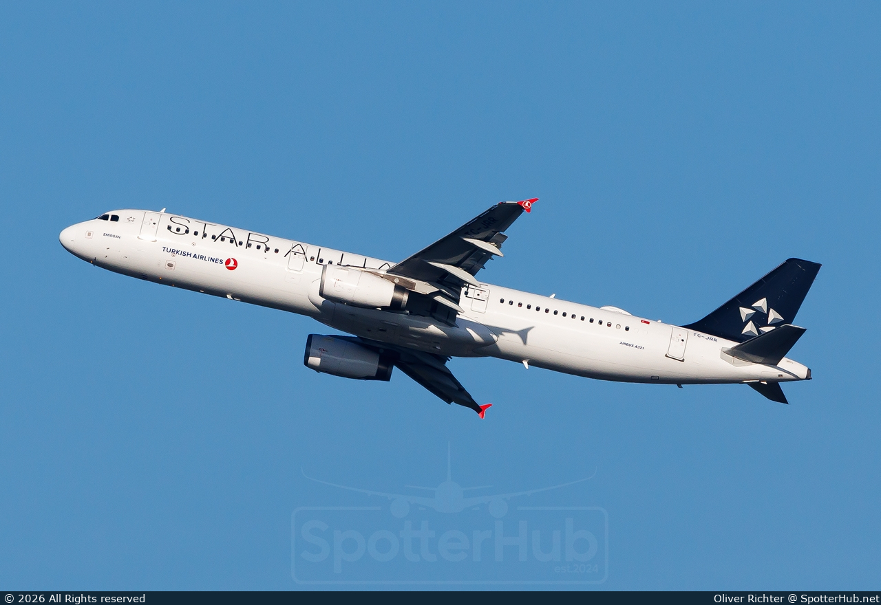 Photo of TC-JRR - Airbus A321-231 operated by Turkish Airlines