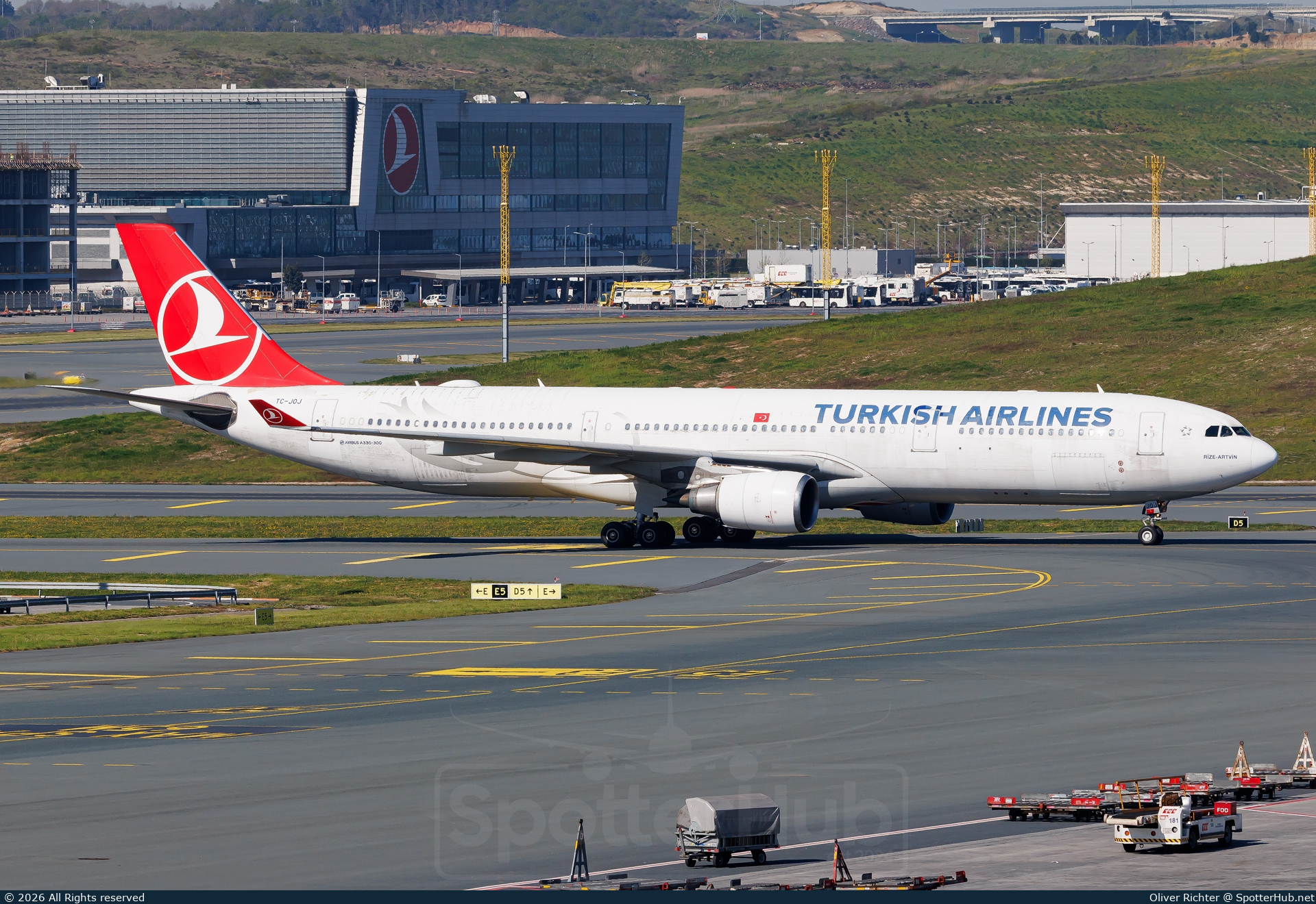 Photo of TC-JOJ - Airbus A330-303 operated by Turkish Airlines