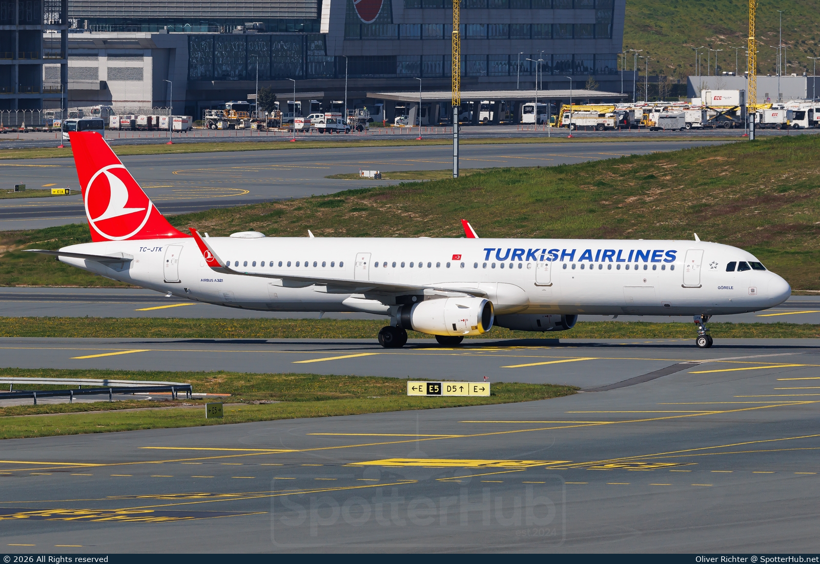 Photo of TC-JTK - Airbus A321-231 operated by Turkish Airlines