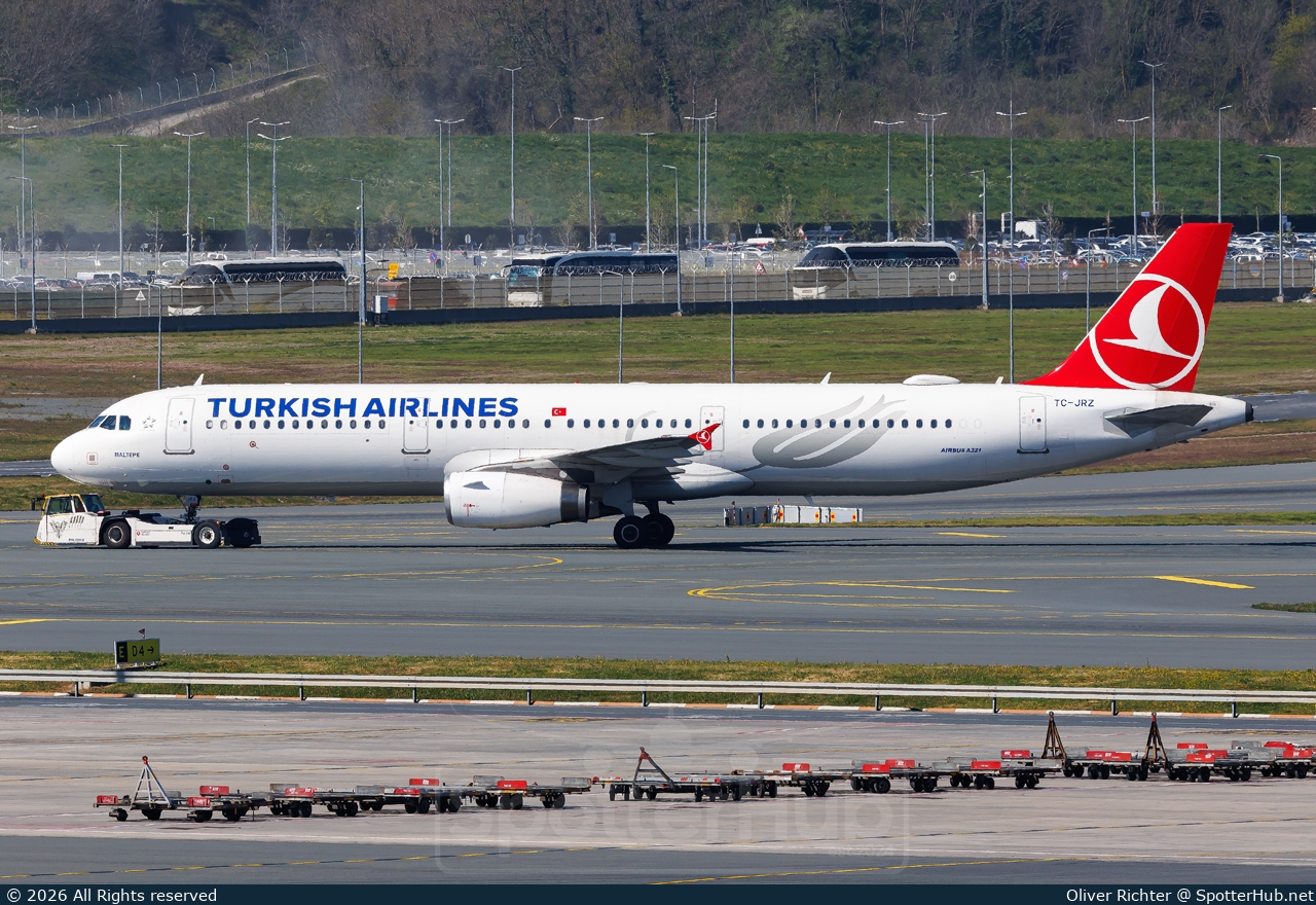 Photo of TC-JRZ - Airbus A321-231 operated by Turkish Airlines