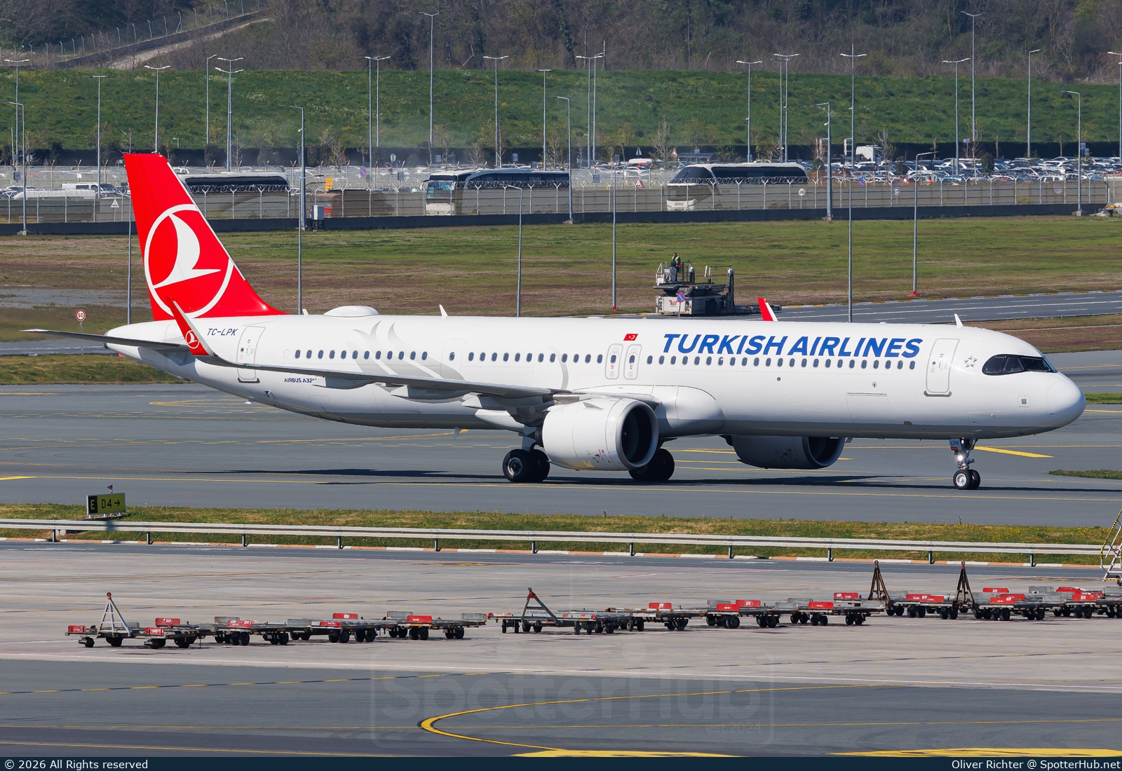 Photo of TC-LPK - Airbus A321-271NX operated by Turkish Airlines