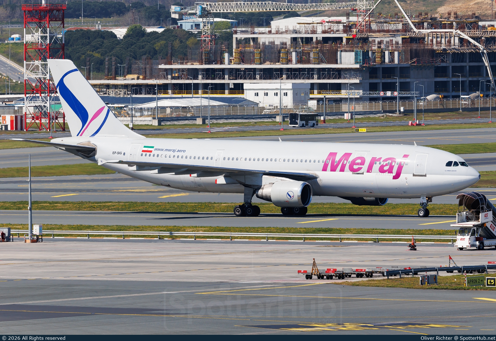 Photo of EP-SIG - Airbus A300B4-622R operated by Meraj Airlines