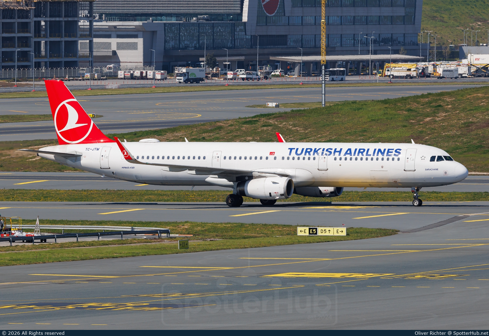 Photo of TC-JTM - Airbus A321-231 operated by Turkish Airlines