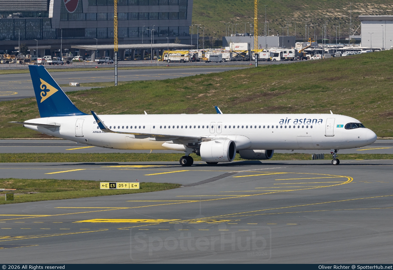 Photo of EI-KGG - Airbus A321-271NX operated by Air Astana