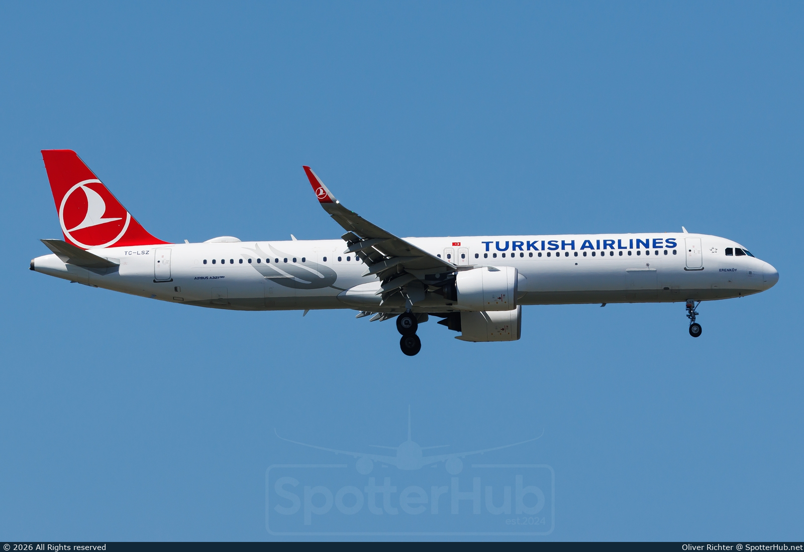 Photo of TC-LSZ - Airbus A321-271NX operated by Turkish Airlines