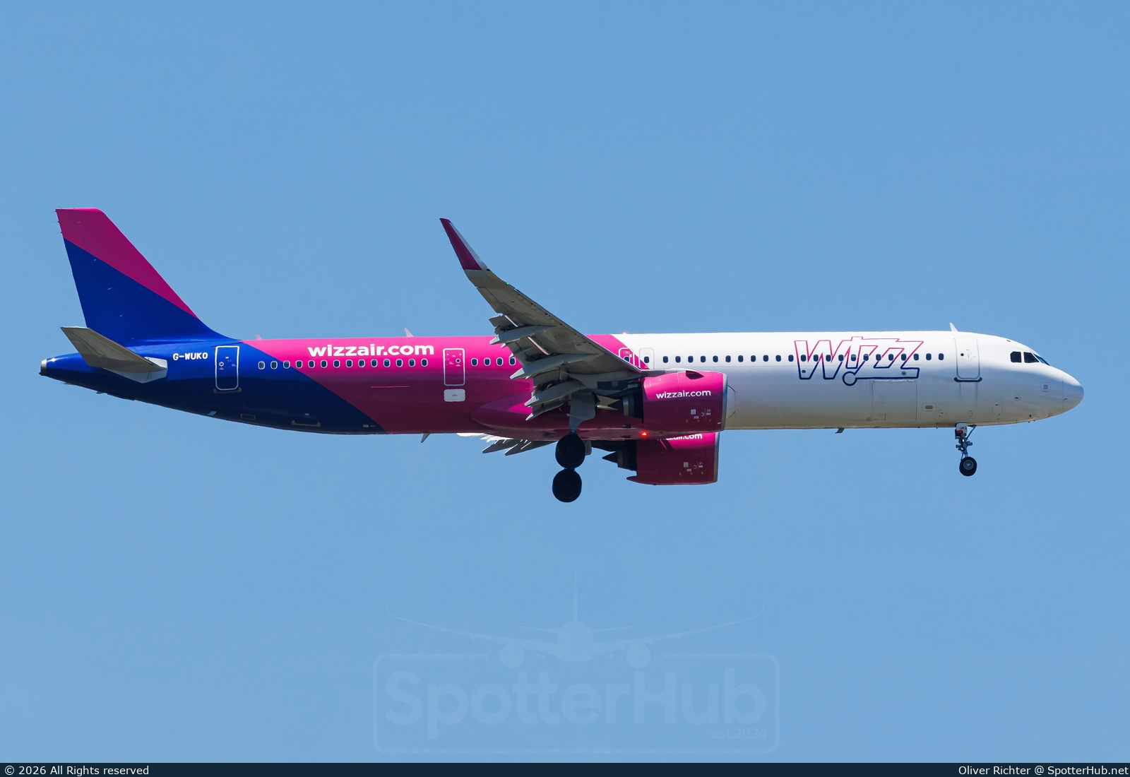 Photo of G-WUKO - Airbus A321-271NX operated by Wizz Air UK
