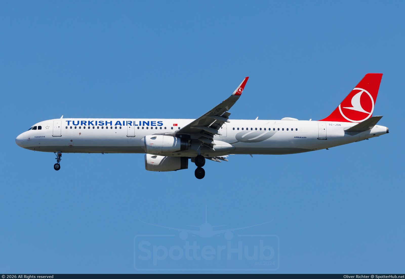 Photo of TC-JSN - Airbus A321-231 operated by Turkish Airlines