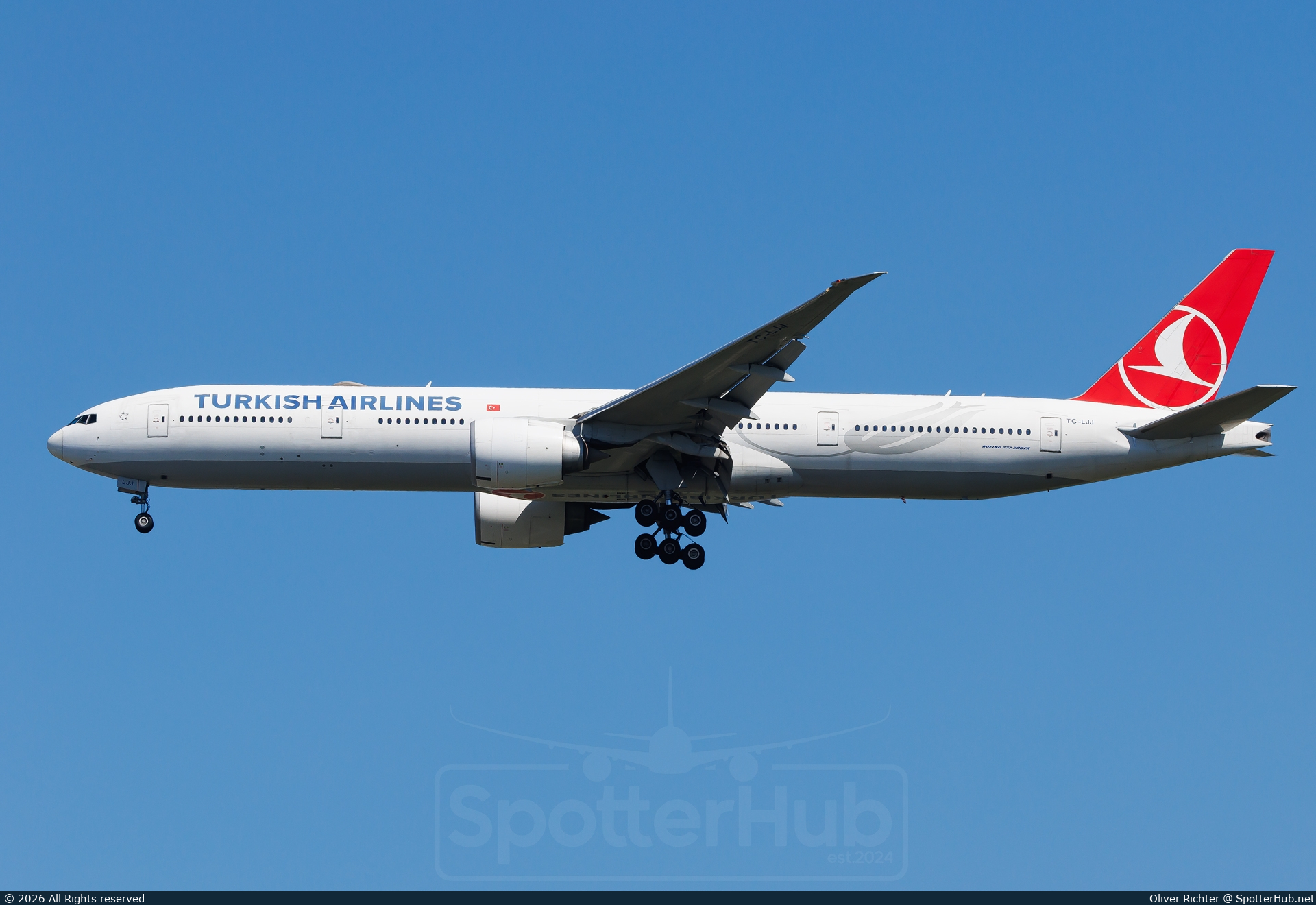 Photo of TC-LJJ - Boeing 777-3F2(ER) operated by Turkish Airlines